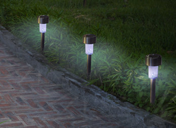 Mes jolies lampes de jardin solaires Nortene - Black Confetti
